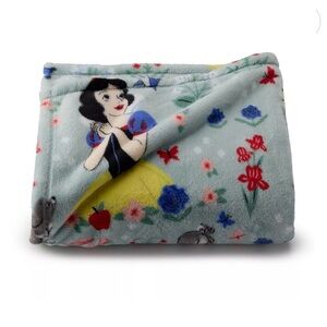 NEW The Big One Disney Snow White Plush Throw Blanket 60”x72” Oversize Soft